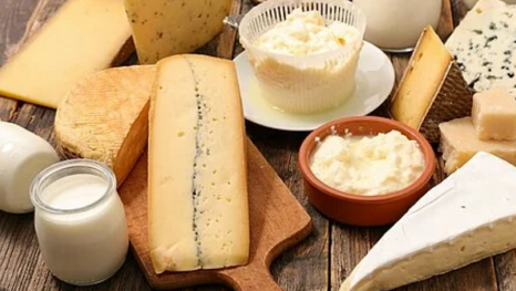 Tejtermékek és sajtipari készítmények gyártása és klipszelése – Project Food Kft. Tejtermékek és sajtipari termékek gyártása és klipszeléses csomagolása Project Food gépekkel